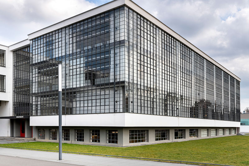 Die Dessauer Bauhaus Kunstakademie. – © Jacek Kadaj | Dreamstime.com
