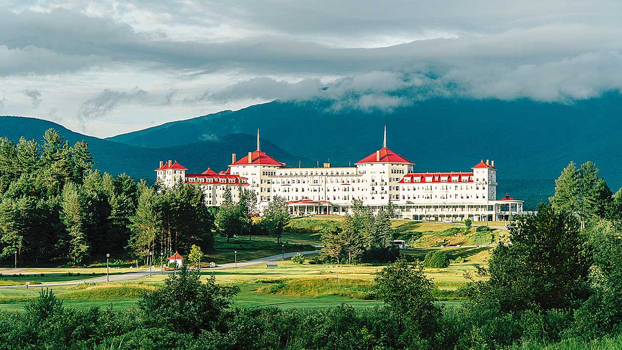 Bretton Woodsa, Mount Washington Hotel in New Hampshire's White Mountains